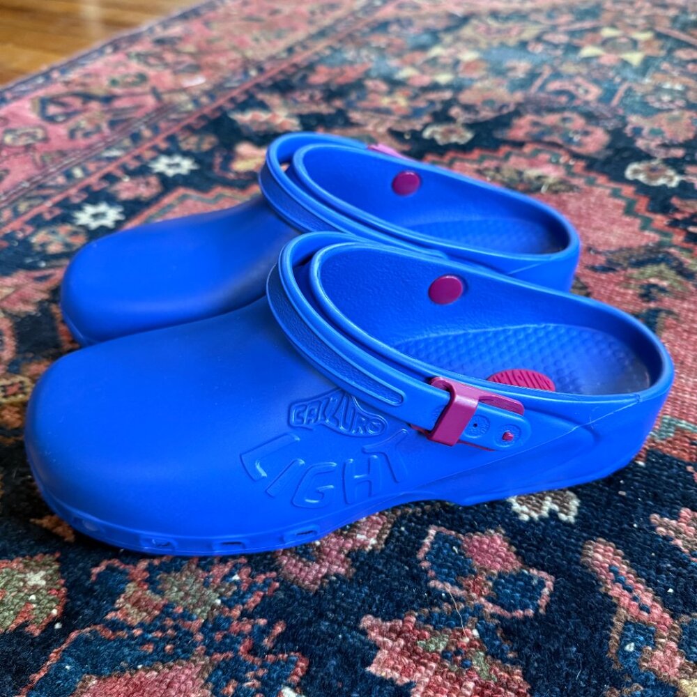 Brand new Calzuro Light waterproof clogs